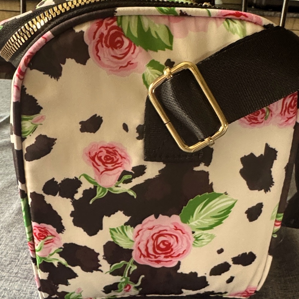 NWT Betsey Johnson Pink Floral Cow Print  Lunch Bag 8.5” X 7.5” X 6.5” - Picture 5 of 5